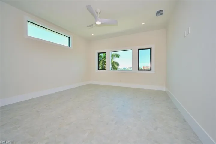 938 San Carlos Dr, Fort Myers Beach, Florida 33931