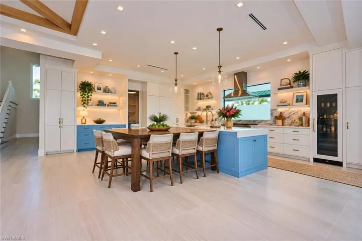 938 San Carlos Dr, Fort Myers Beach, Florida 33931