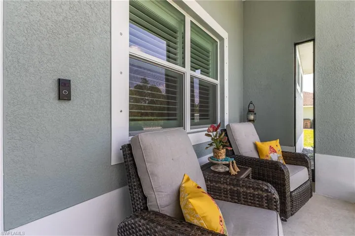 908 Hibiscus Ave, Lehigh Acres, Florida 33972