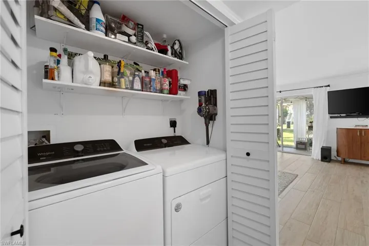 1549  SANDPIPER  ST, Naples, FL 34102