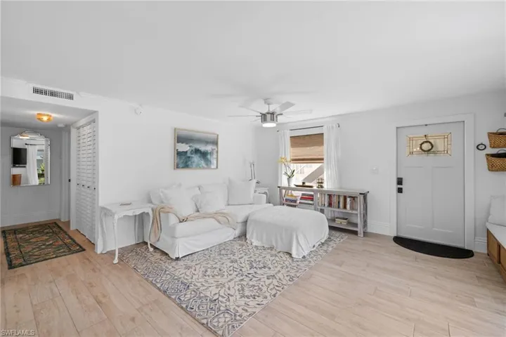 1549  SANDPIPER  ST, Naples, FL 34102