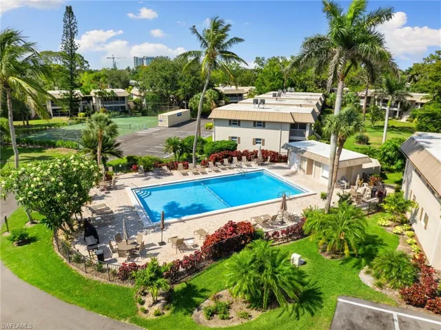 1549  SANDPIPER  ST, Naples, FL 34102