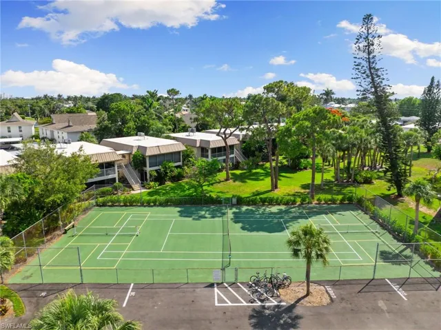 1549  SANDPIPER  ST, Naples, FL 34102