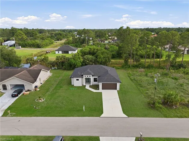 1436 Graham Cir, Lehigh Acres, Florida 33936