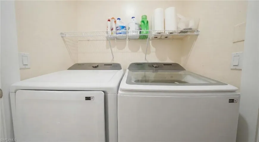 Washroom with washer and dryer