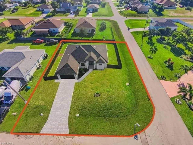 1701 Nw 11th Pl, Cape Coral, Florida 33993