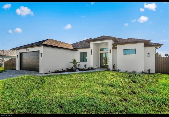 1701 Nw 11th Pl, Cape Coral, Florida 33993