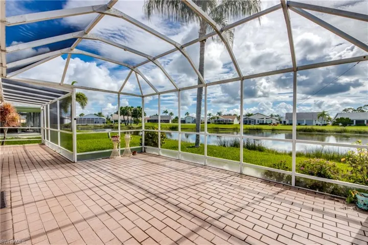 Huge Lanai with wide lake view, Eastern Exposure and no cart path.