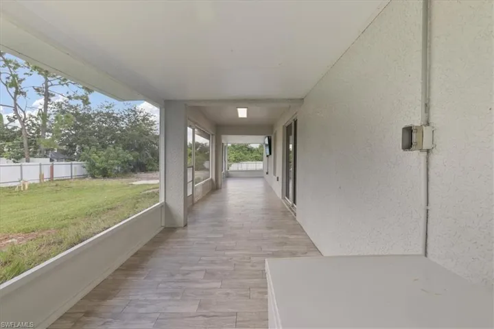 2922  22nd SW ST, Lehigh Acres, FL 33976