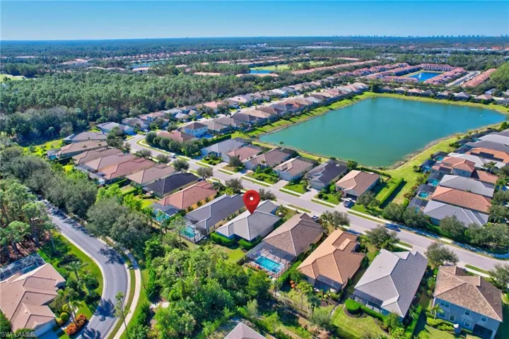 3621  Canopy  CIR, Naples, FL 34120