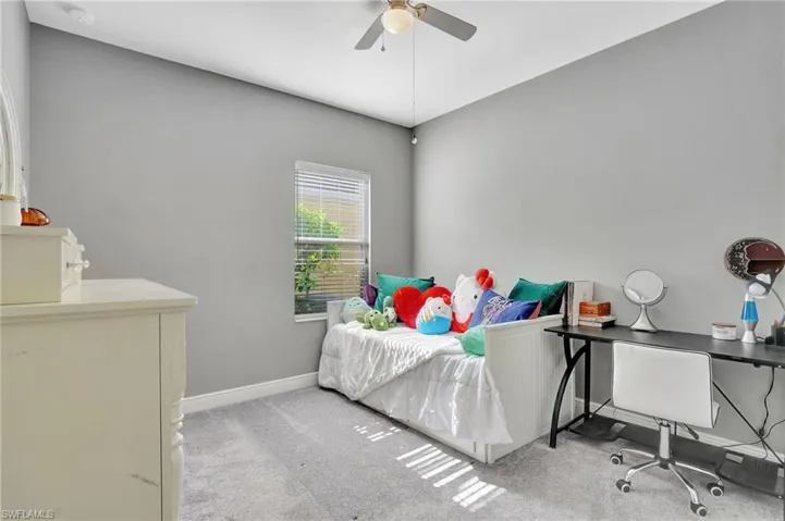3621  Canopy  CIR, Naples, FL 34120