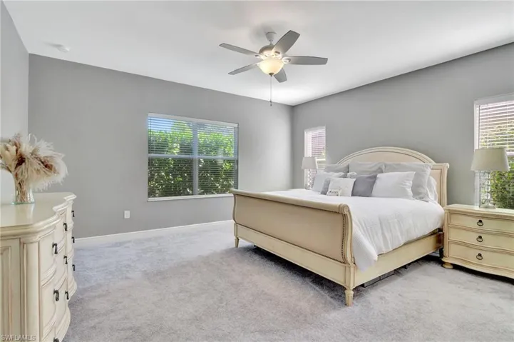 3621  Canopy  CIR, Naples, FL 34120