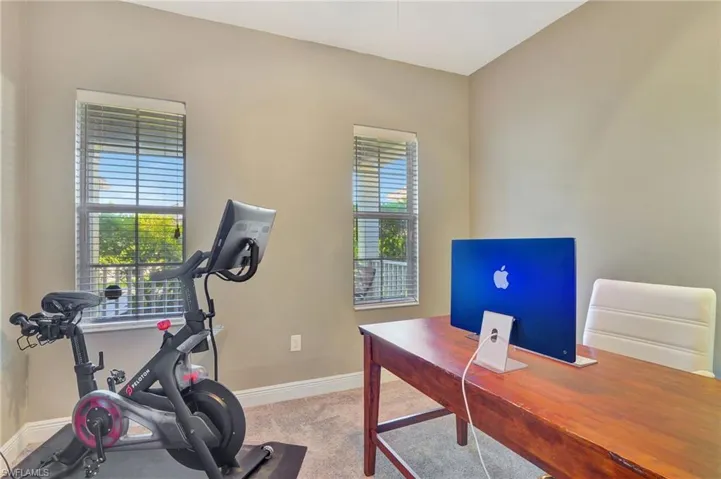 3621  Canopy  CIR, Naples, FL 34120