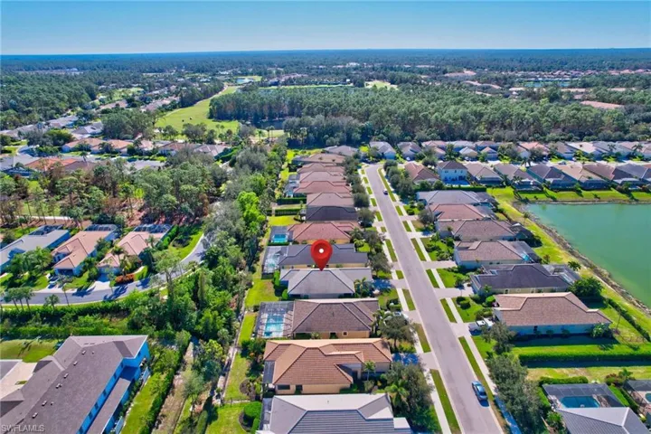 3621  Canopy  CIR, Naples, FL 34120