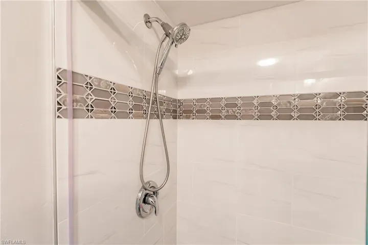 Details with tiled shower