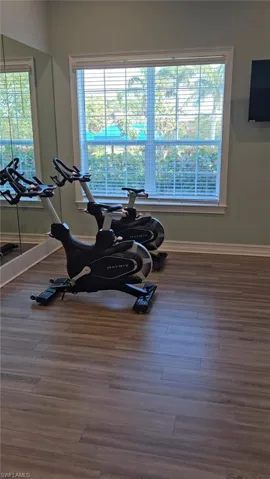 YOGA AND SPINNING ROOM