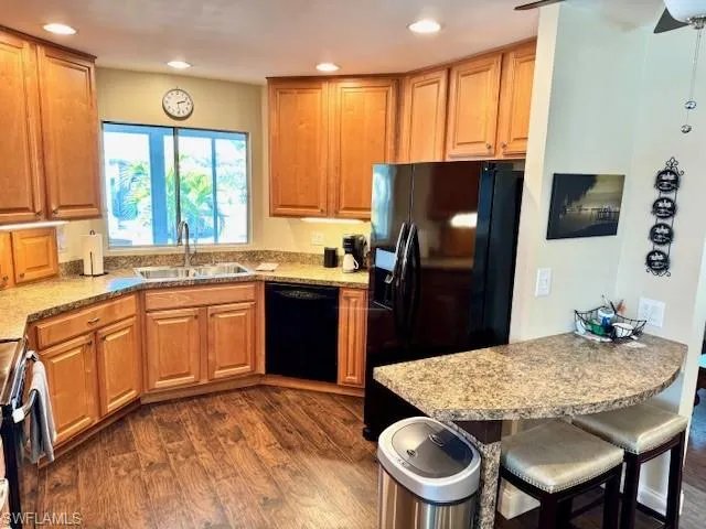 5520 Colonial Rd, North Fort Myers, Florida 33917