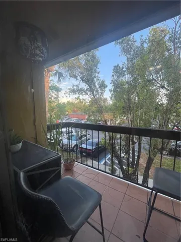 2915  Winkler  AVE, Fort Myers, FL 33916