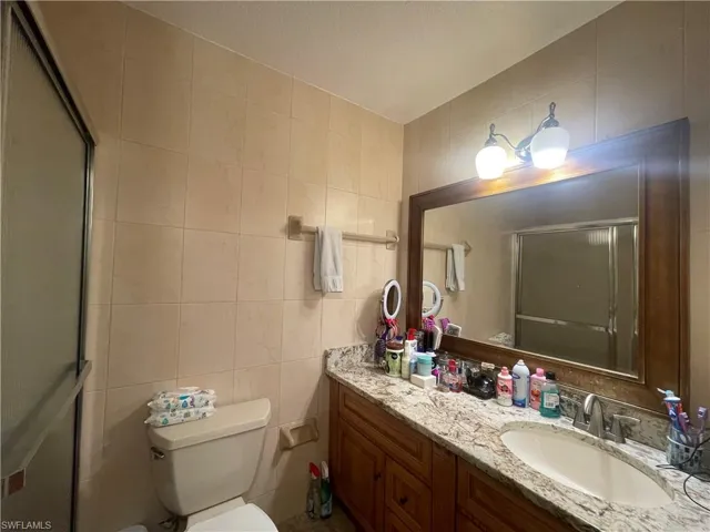 2915  Winkler  AVE, Fort Myers, FL 33916