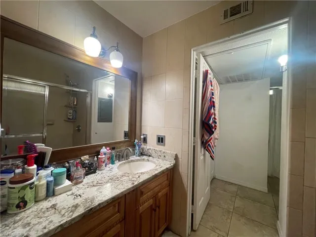 2915  Winkler  AVE, Fort Myers, FL 33916