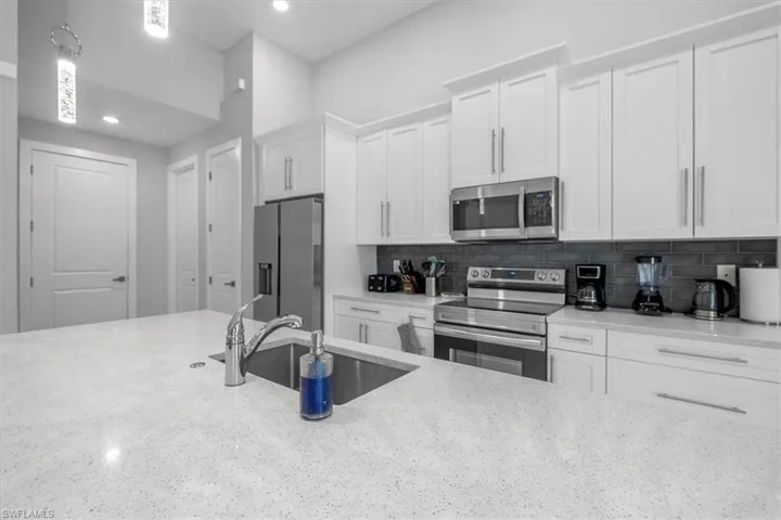 1716 Sw 44th Ter, Cape Coral, Florida 33914