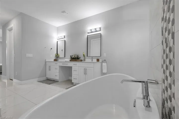 1716 Sw 44th Ter, Cape Coral, Florida 33914