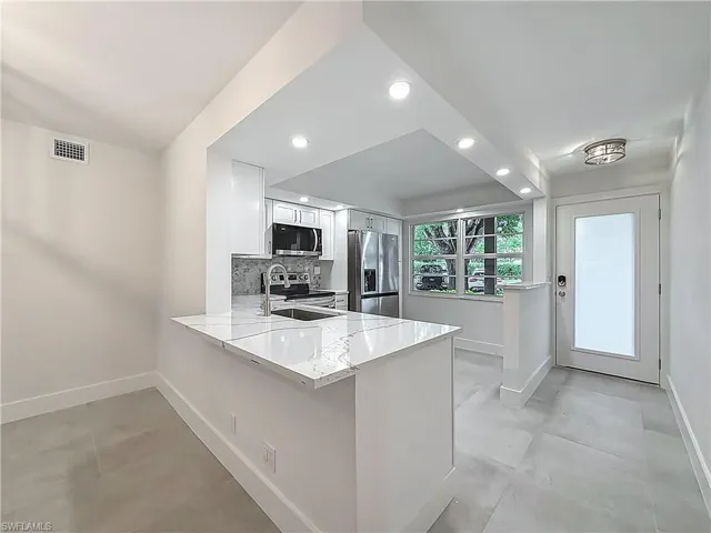 4701  Martinique  DR, Coconut Creek, FL 33066