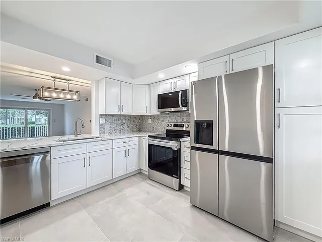 4701  Martinique  DR, Coconut Creek, FL 33066