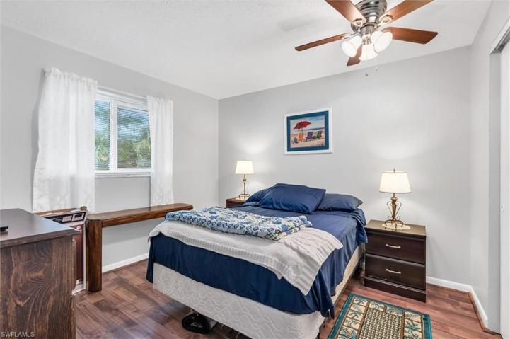 1016 SE 25th TER, CAPE CORAL FL 33904