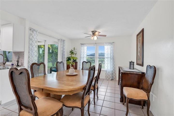1016 SE 25th TER, CAPE CORAL FL 33904