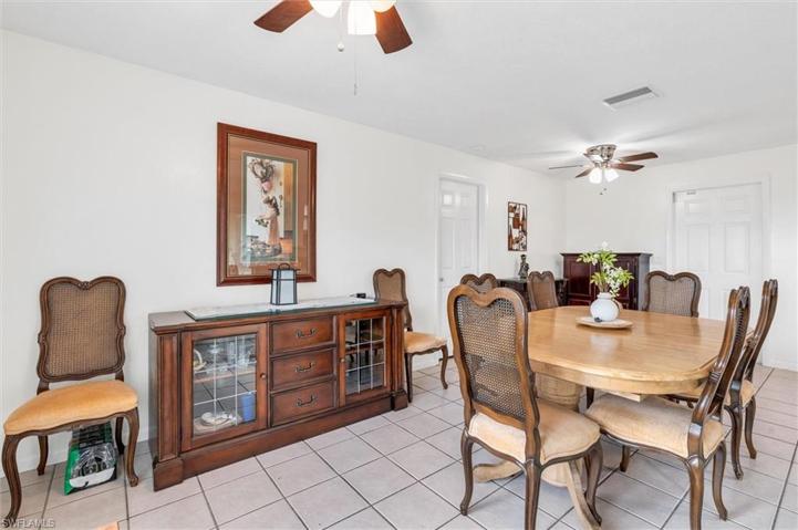 1016 SE 25th TER, CAPE CORAL FL 33904