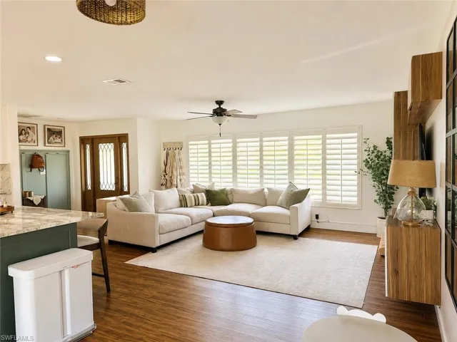 1416 Claret Ct, Fort Myers, Florida 33919