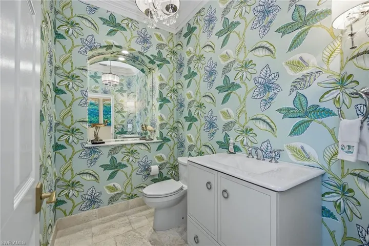 2292  Island Cove  CIR, Naples, FL 34109