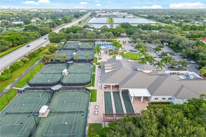 2292  Island Cove  CIR, Naples, FL 34109