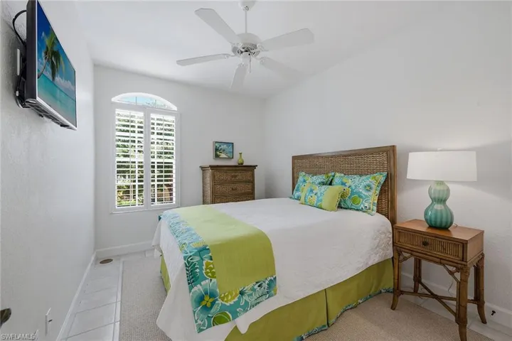 2292  Island Cove  CIR, Naples, FL 34109