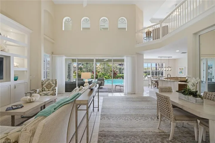 2292  Island Cove  CIR, Naples, FL 34109