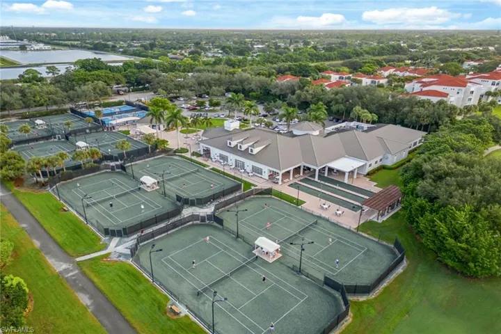 2292  Island Cove  CIR, Naples, FL 34109