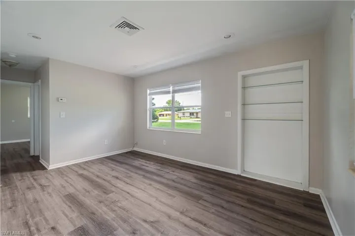 900 Grant Ln, Lehigh Acres Fl 33936
