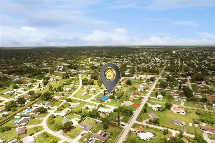 900 Grant Ln, Lehigh Acres Fl 33936