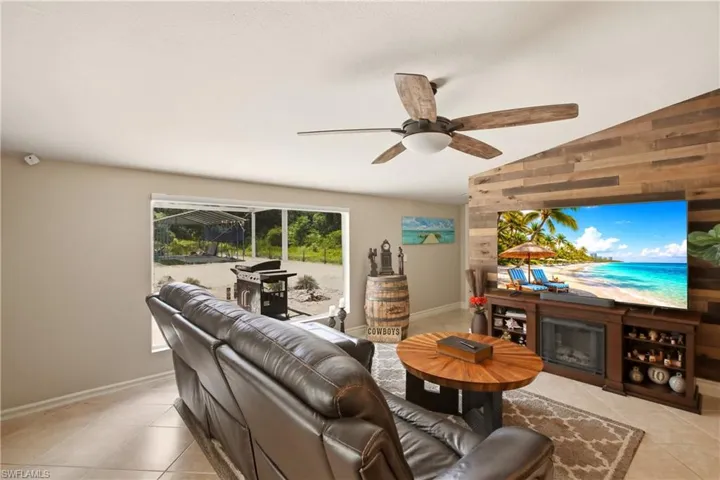 2310 Abbott Ave, Alva, Florida 33920