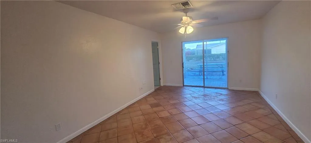 3609 SE 9th  PL, Cape Coral, FL 33904