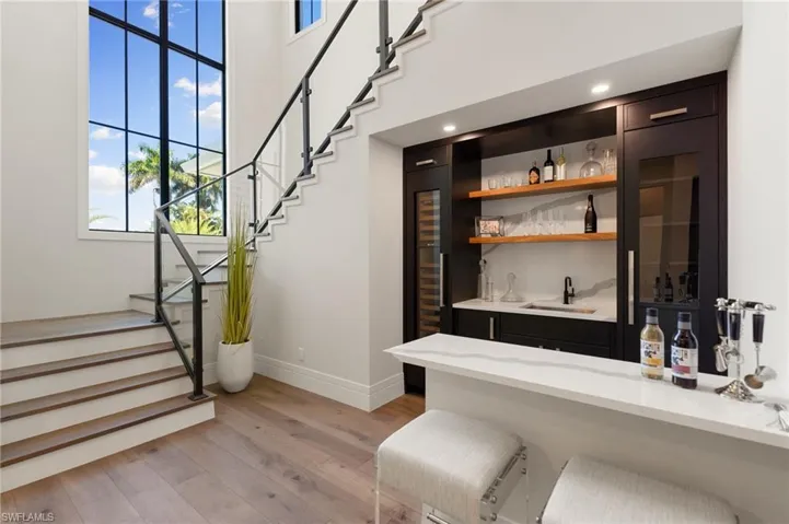 3540 Crayton Rd, Naples, Florida 34103