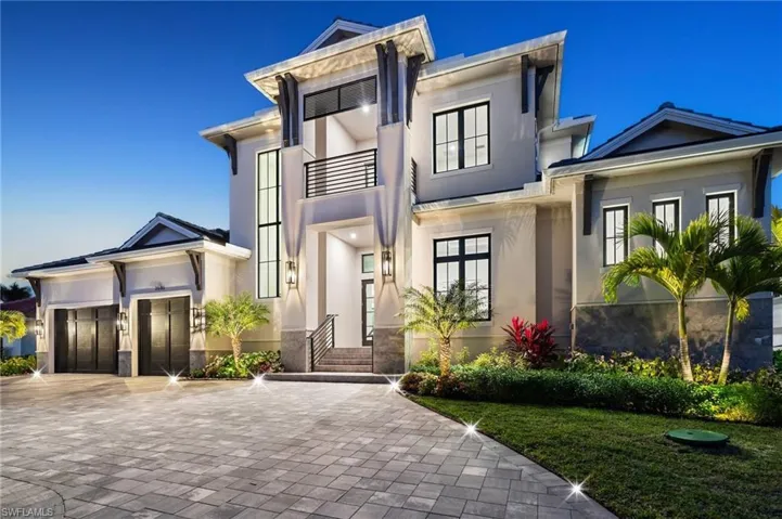 3540 Crayton Rd, Naples, Florida 34103