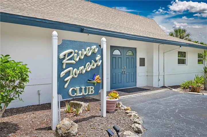 Optional Social Clubhouse
