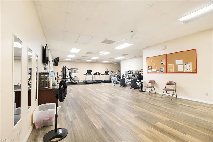 104 Brittany Ct, Naples, Florida 34112