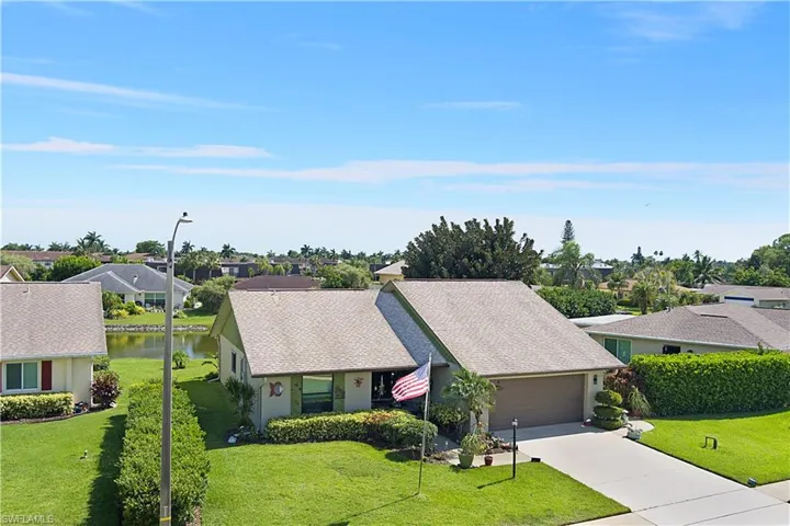 104 Brittany Ct, Naples, Florida 34112