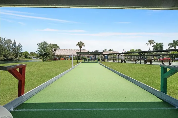 104 Brittany Ct, Naples, Florida 34112