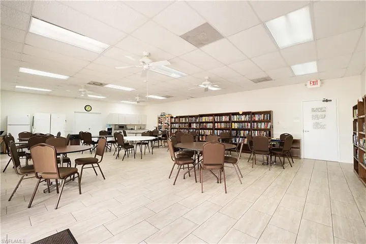 104 Brittany Ct, Naples, Florida 34112