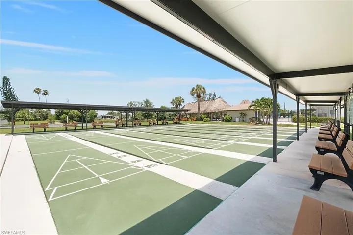 104 Brittany Ct, Naples, Florida 34112