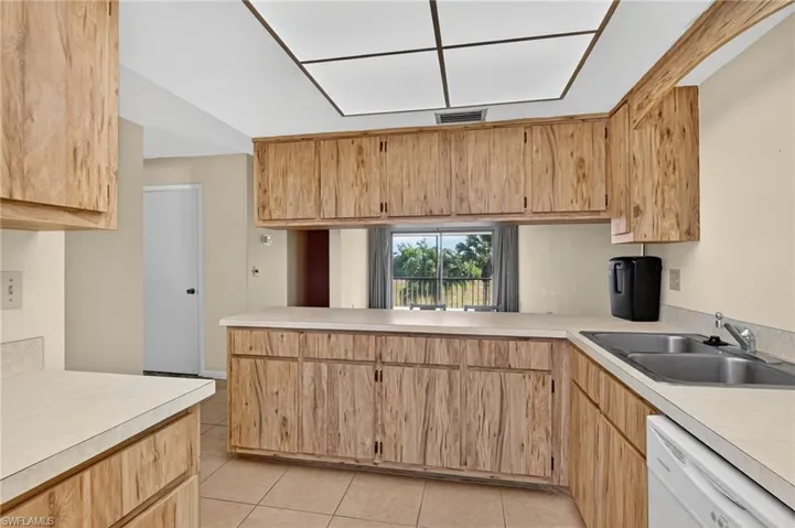 16031 Dublin Cir # 204, Fort Myers, Florida 33908